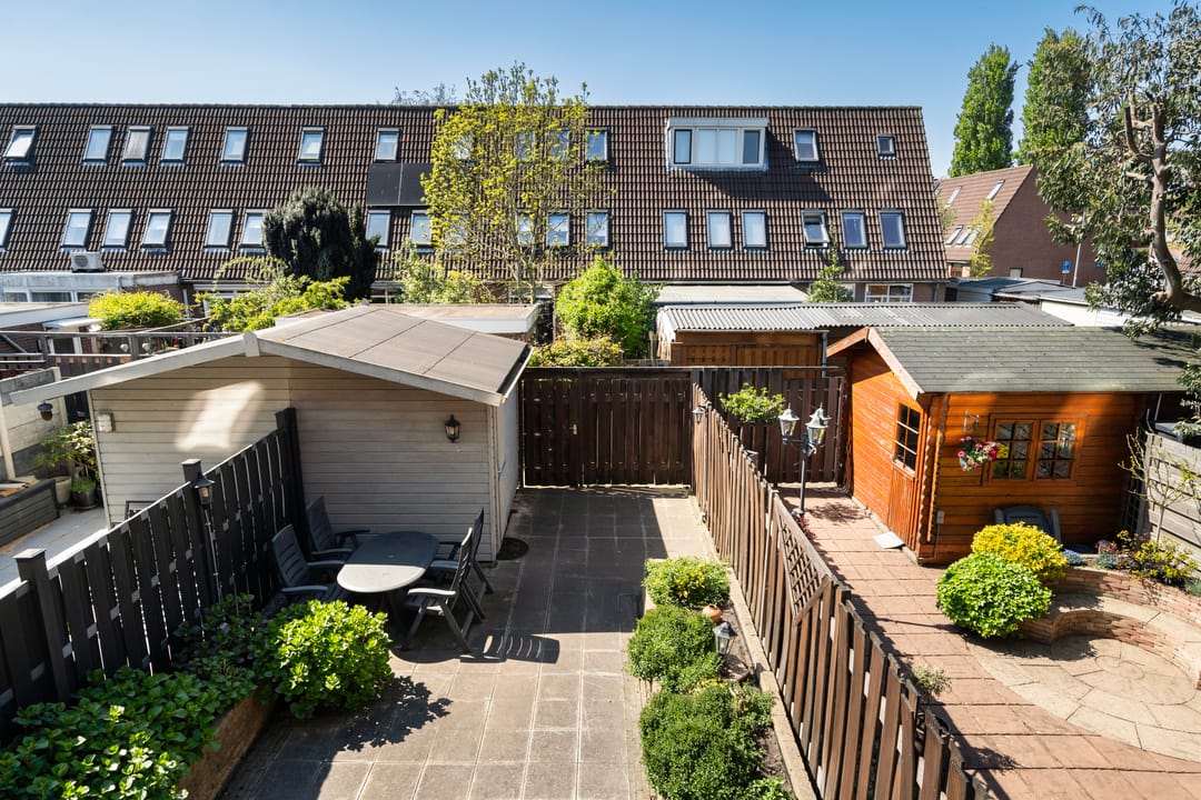 Foto 23 van Adriaan Roland Holststraat 25