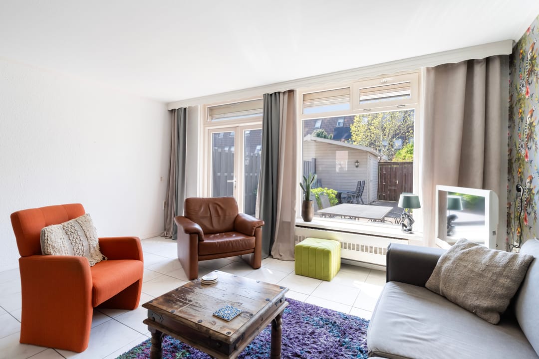 Foto 13 van Adriaan Roland Holststraat 25