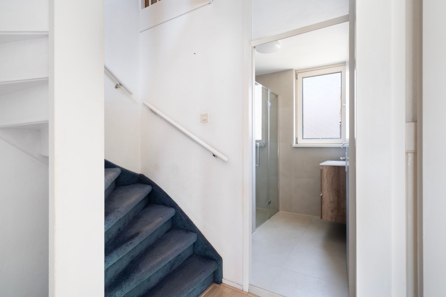 Foto 40 van Adriaan Roland Holststraat 25