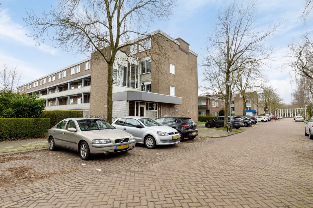 Spacious Maisonnette with Four Bedrooms Near Groningen Stadspark — 23