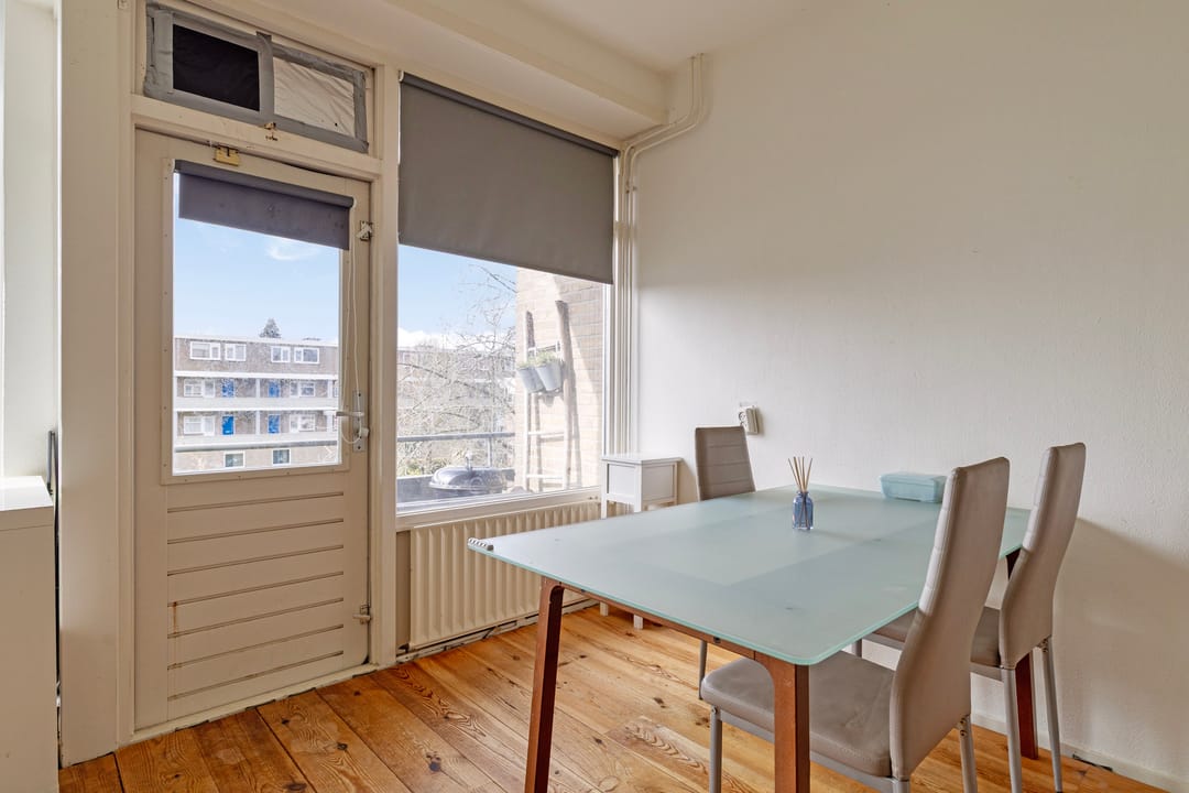 Spacious Maisonnette with Four Bedrooms Near Groningen Stadspark — 13