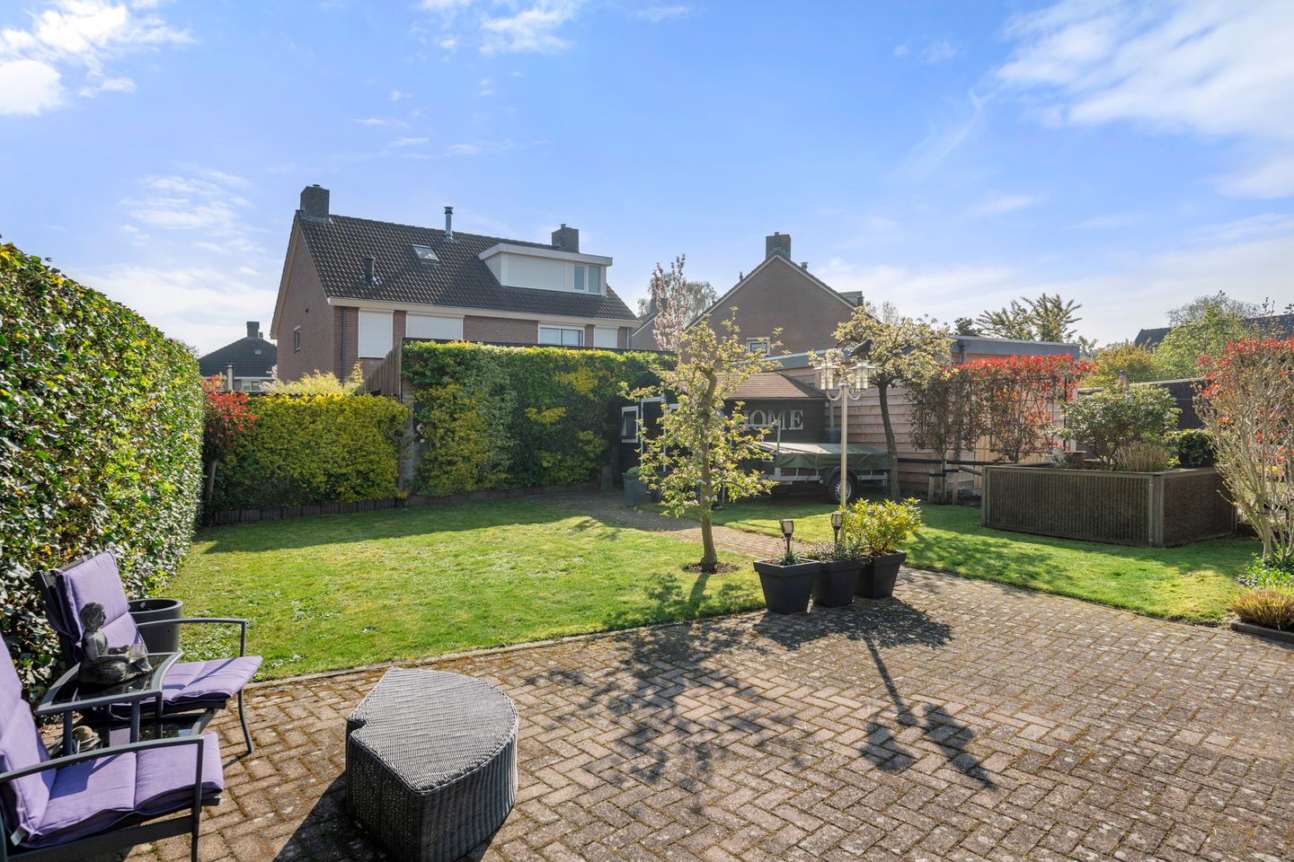 Well-maintained move-in ready detached home with large garage and sauna — 19
