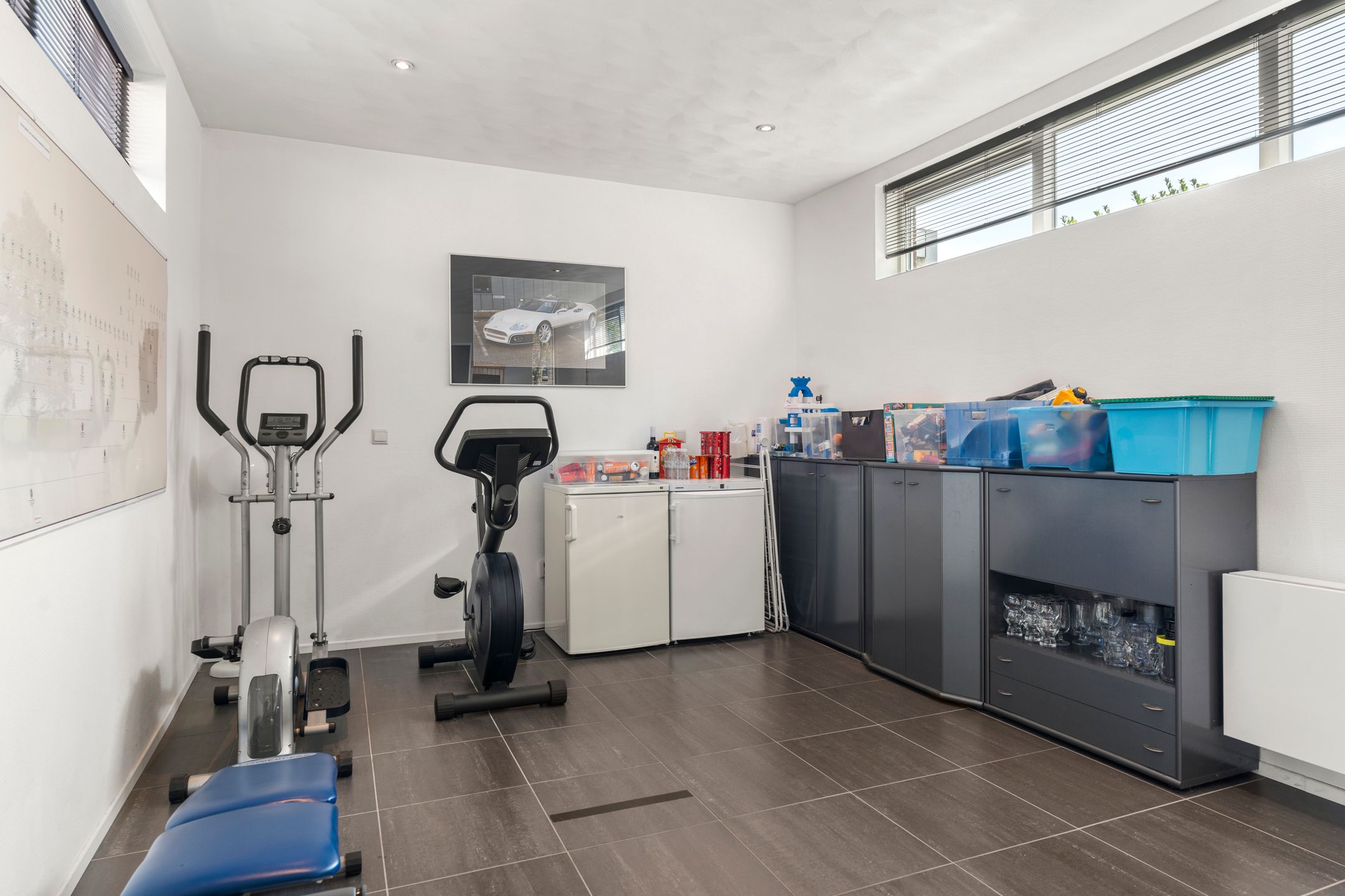 Well-maintained move-in ready detached home with large garage and sauna — 36