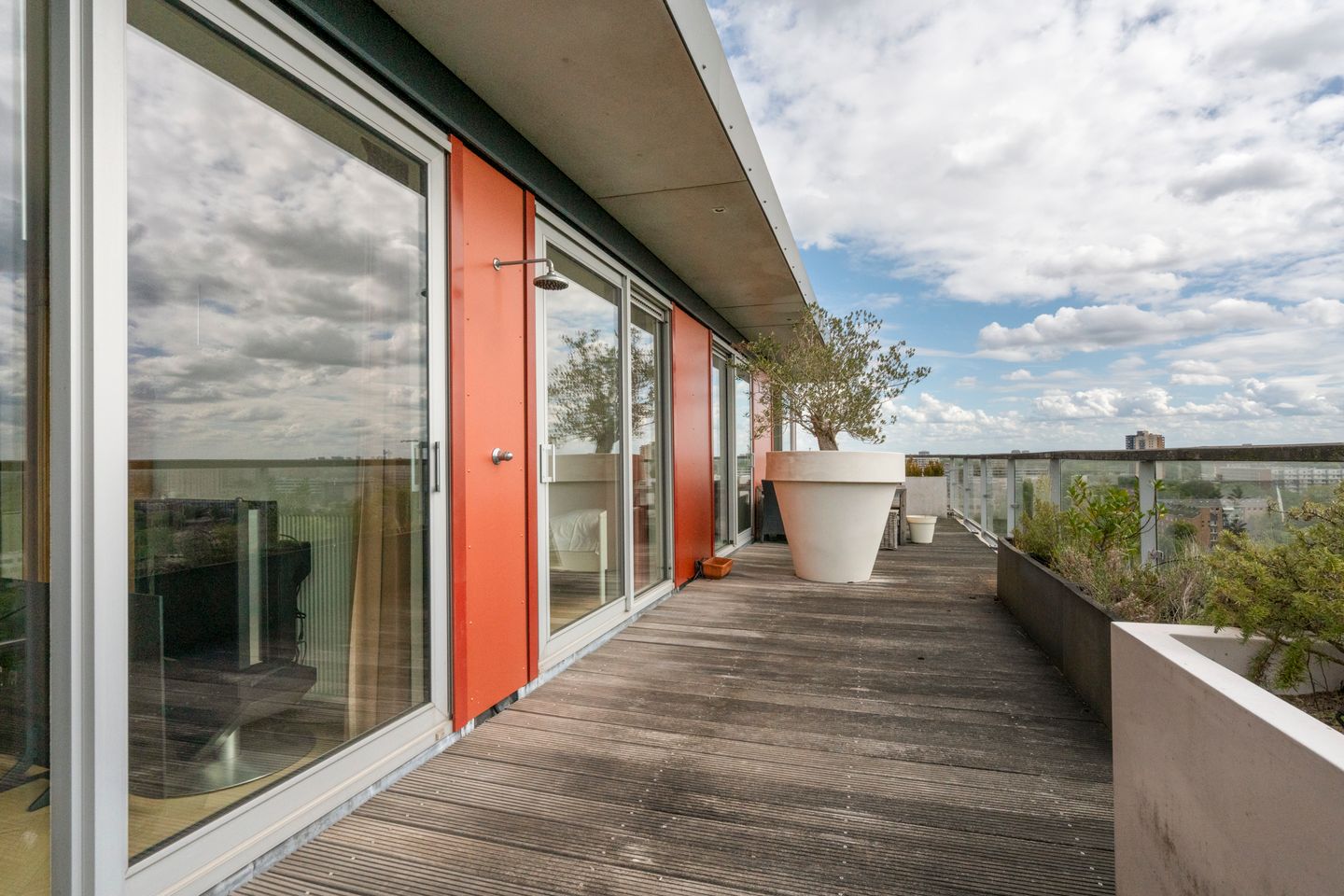 Foto 29 van Osdorper Ban 707