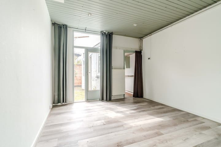 Tussenwoning te koop: Dirklangendwarsstraat 5, Delft