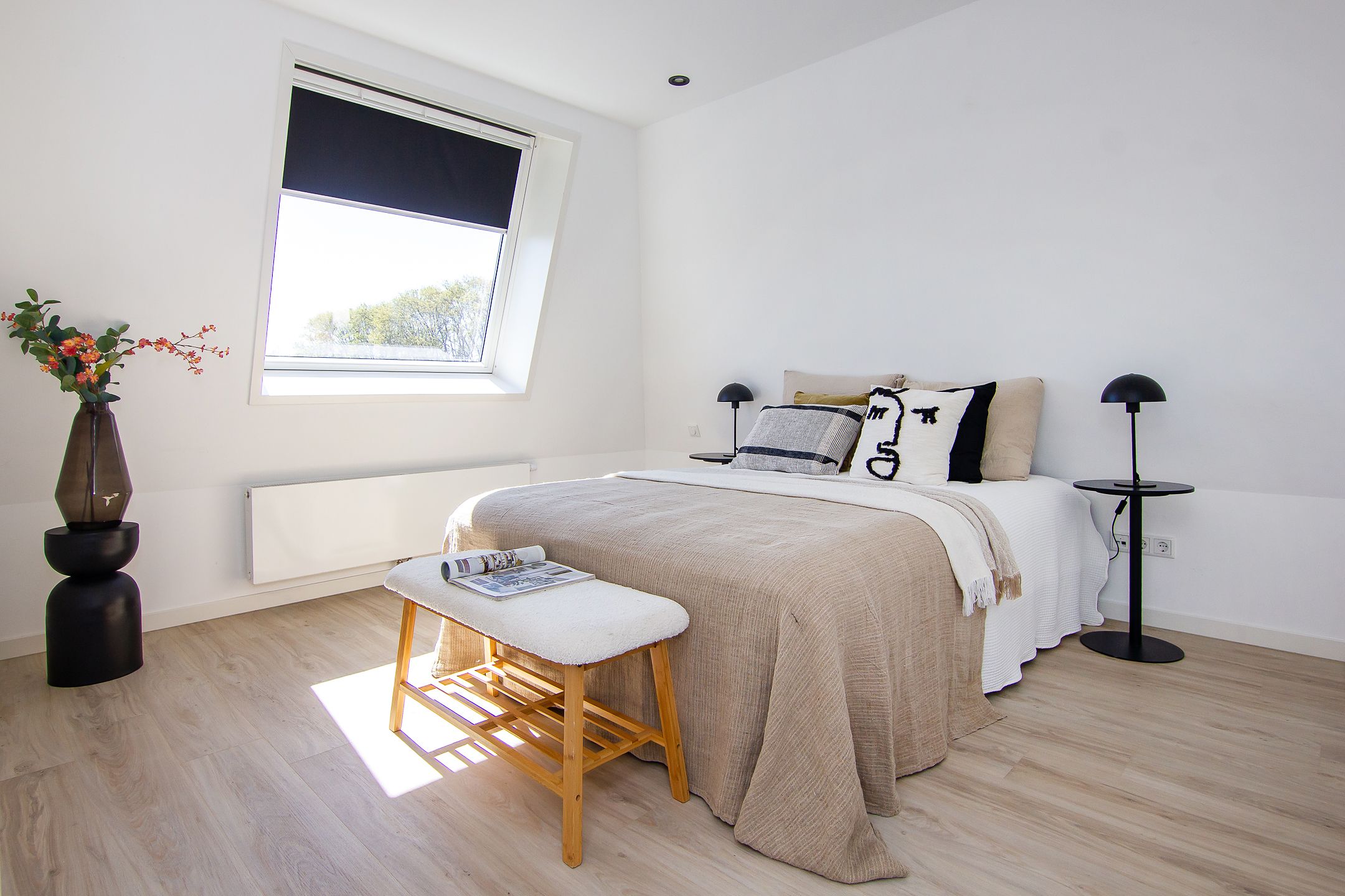 Photo 39 of Floresstraat 4-A