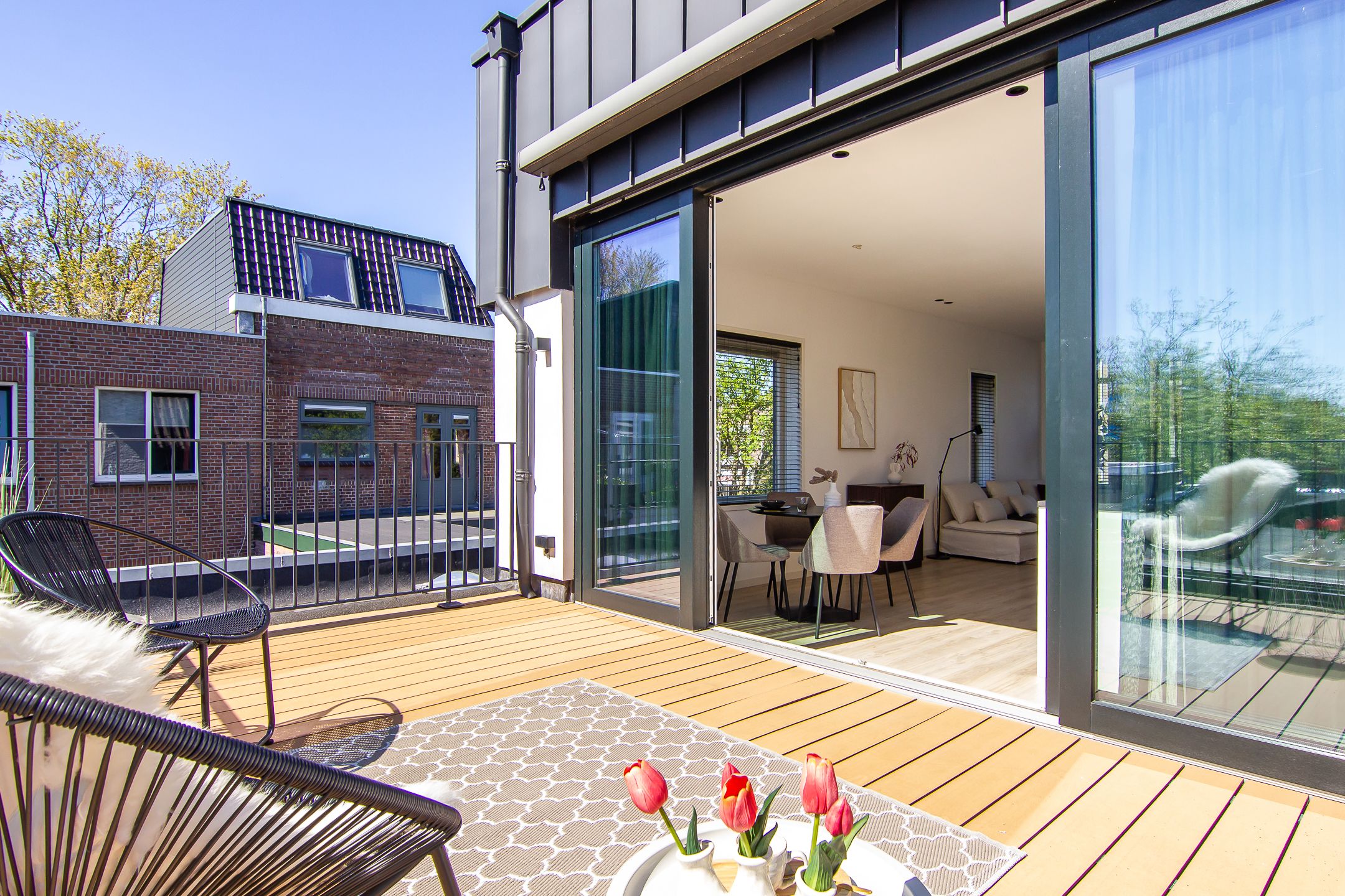Photo 36 of Floresstraat 4-A