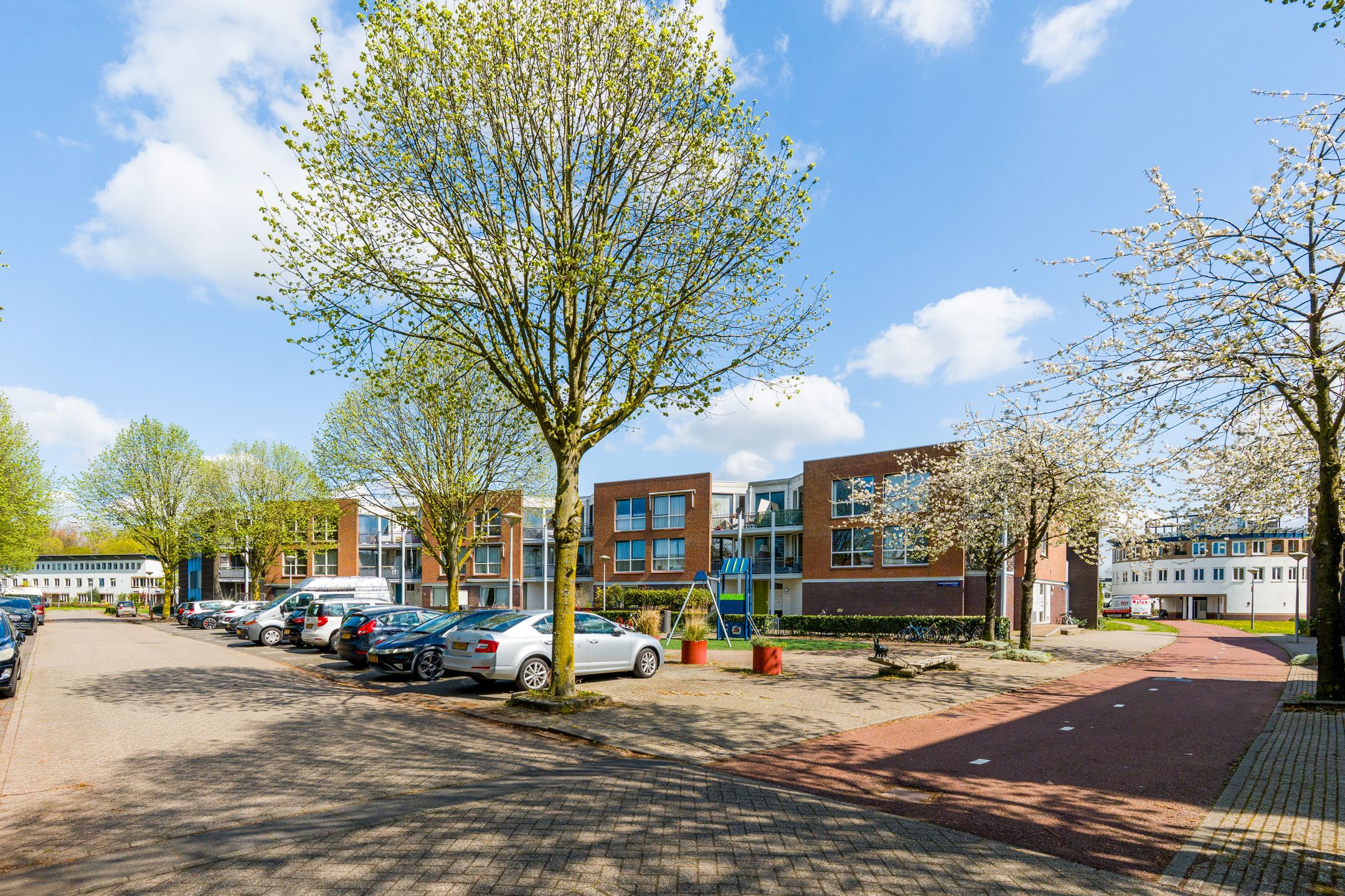 Photo 36 of Blankenbergestraat 33