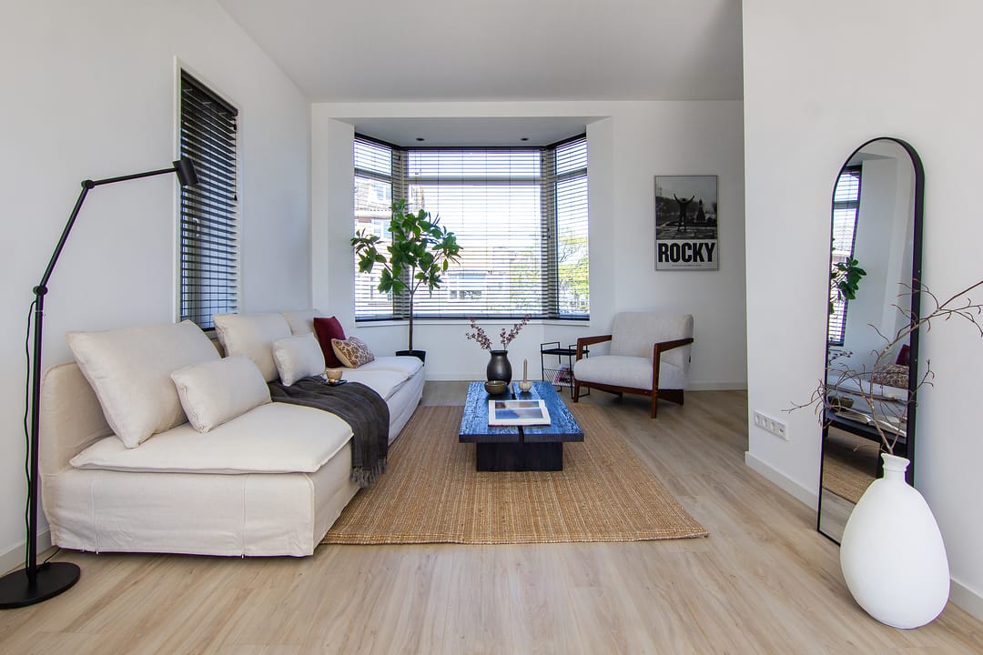 Photo 11 of Floresstraat 4-A