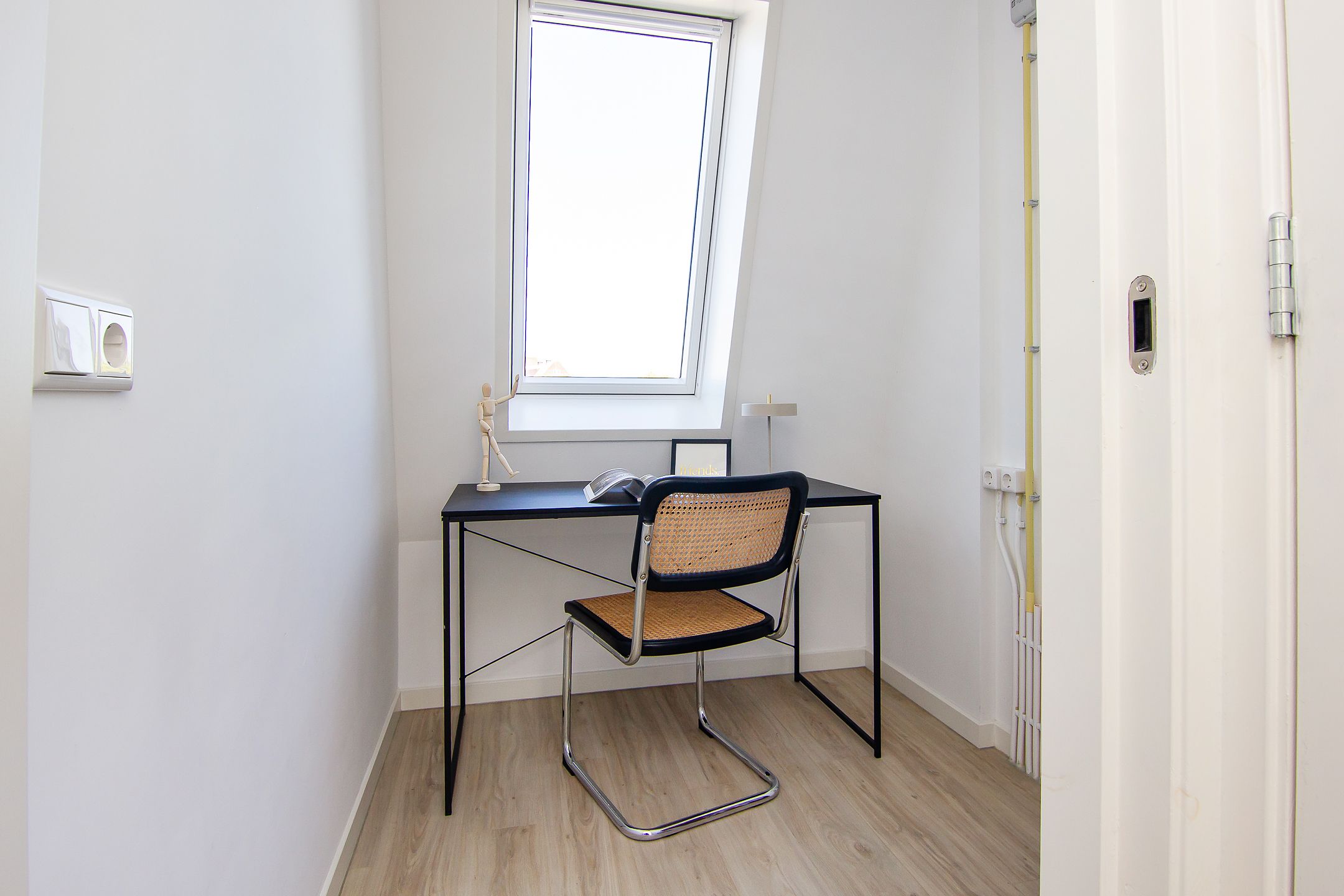 Photo 45 of Floresstraat 4-A