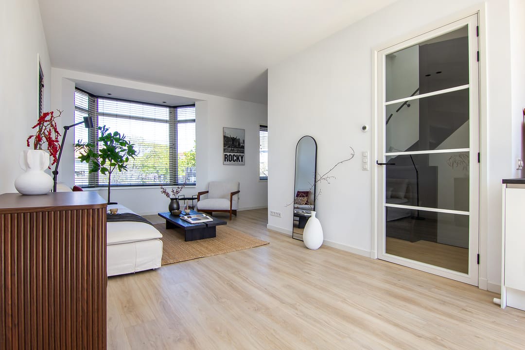 Photo 8 of Floresstraat 4-A