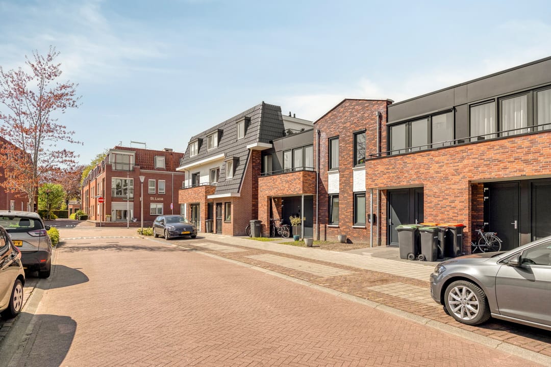 Photo 31 of Meester Dingeldeinstraat 1-D