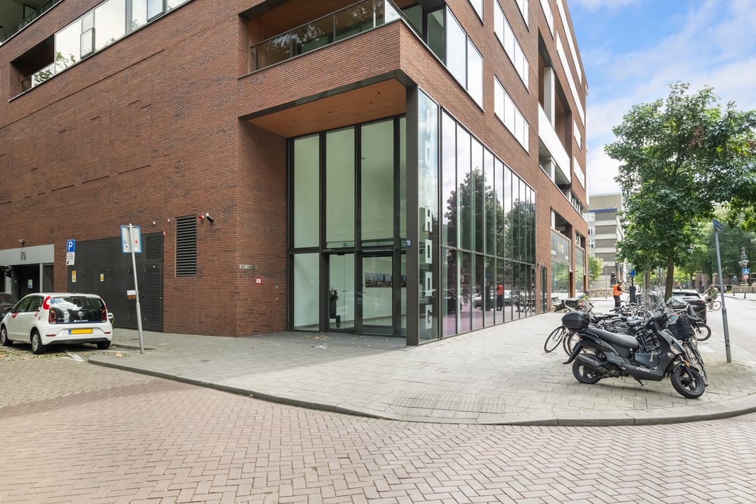 Photo 7 of Posthoornstraat 464