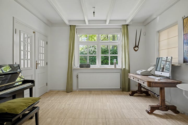 Vrijstaande woning te koop: Bruglaan 9, Baarn