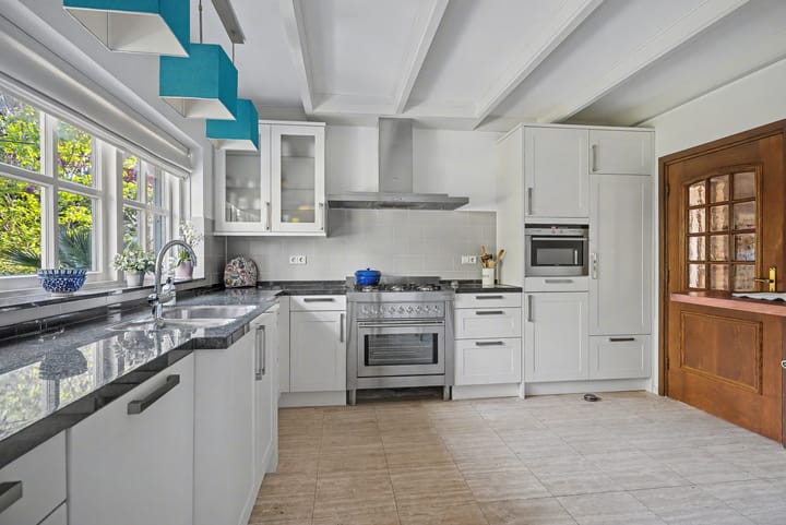 Vrijstaande woning te koop: Bruglaan 9, Baarn