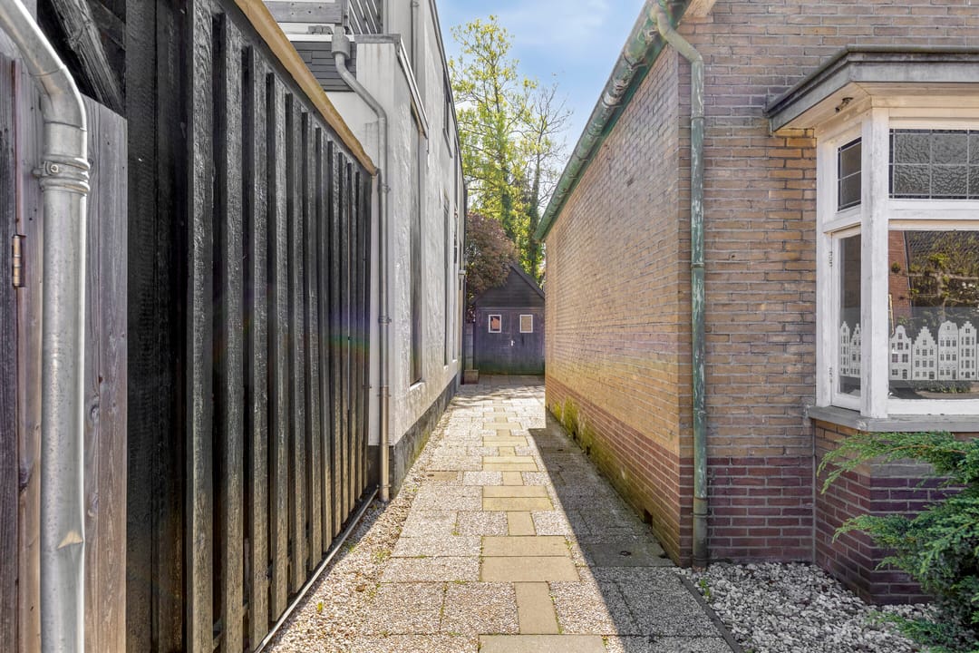 Photo 31 of Bloemwijklaan 18