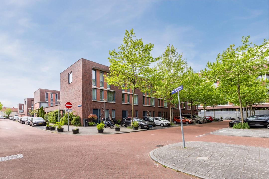 Photo 2 of Dr. J.A. Ringersstraat 5