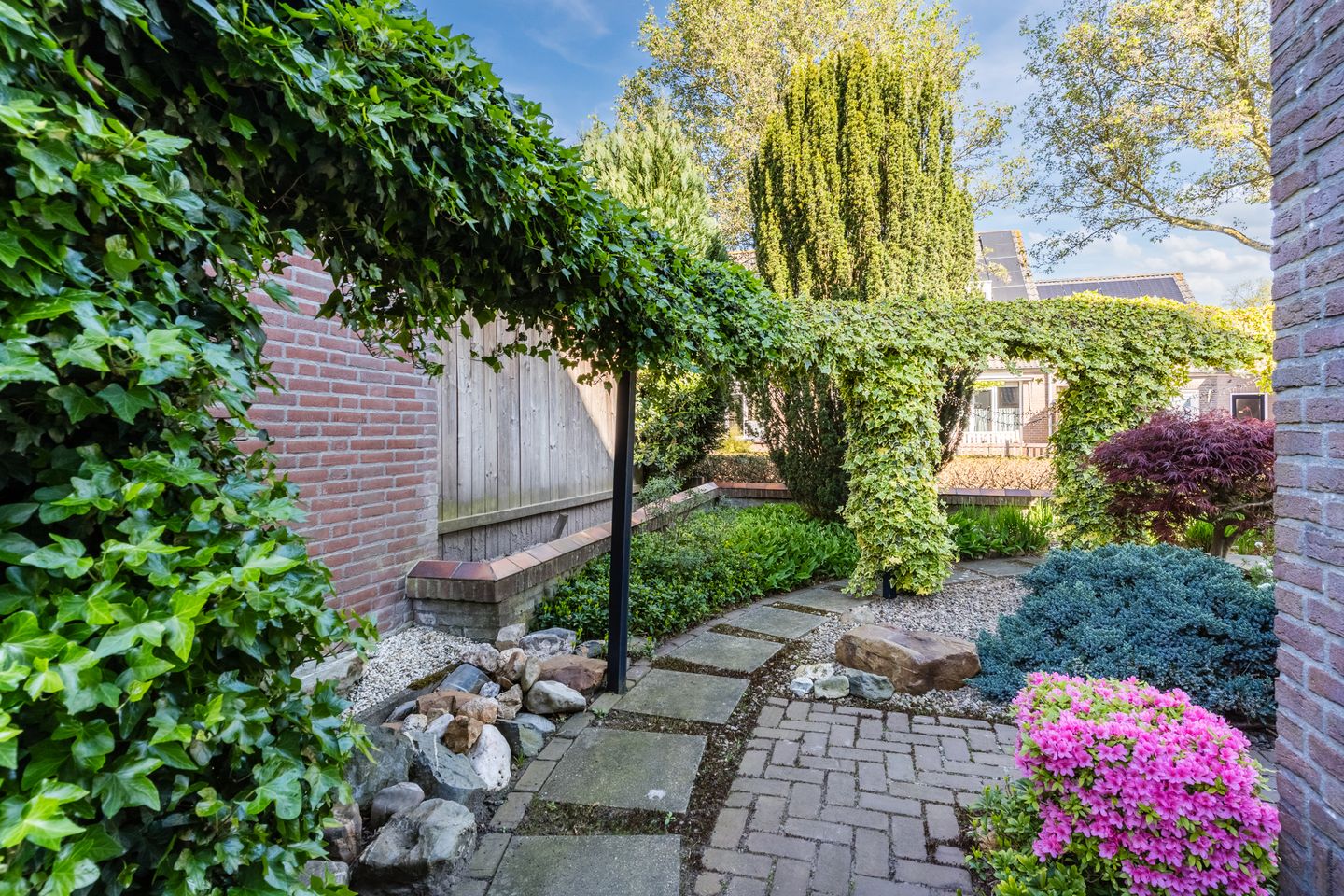 Luxurious detached A+++ energy label home with spacious hobby room in Bergeijk — 59