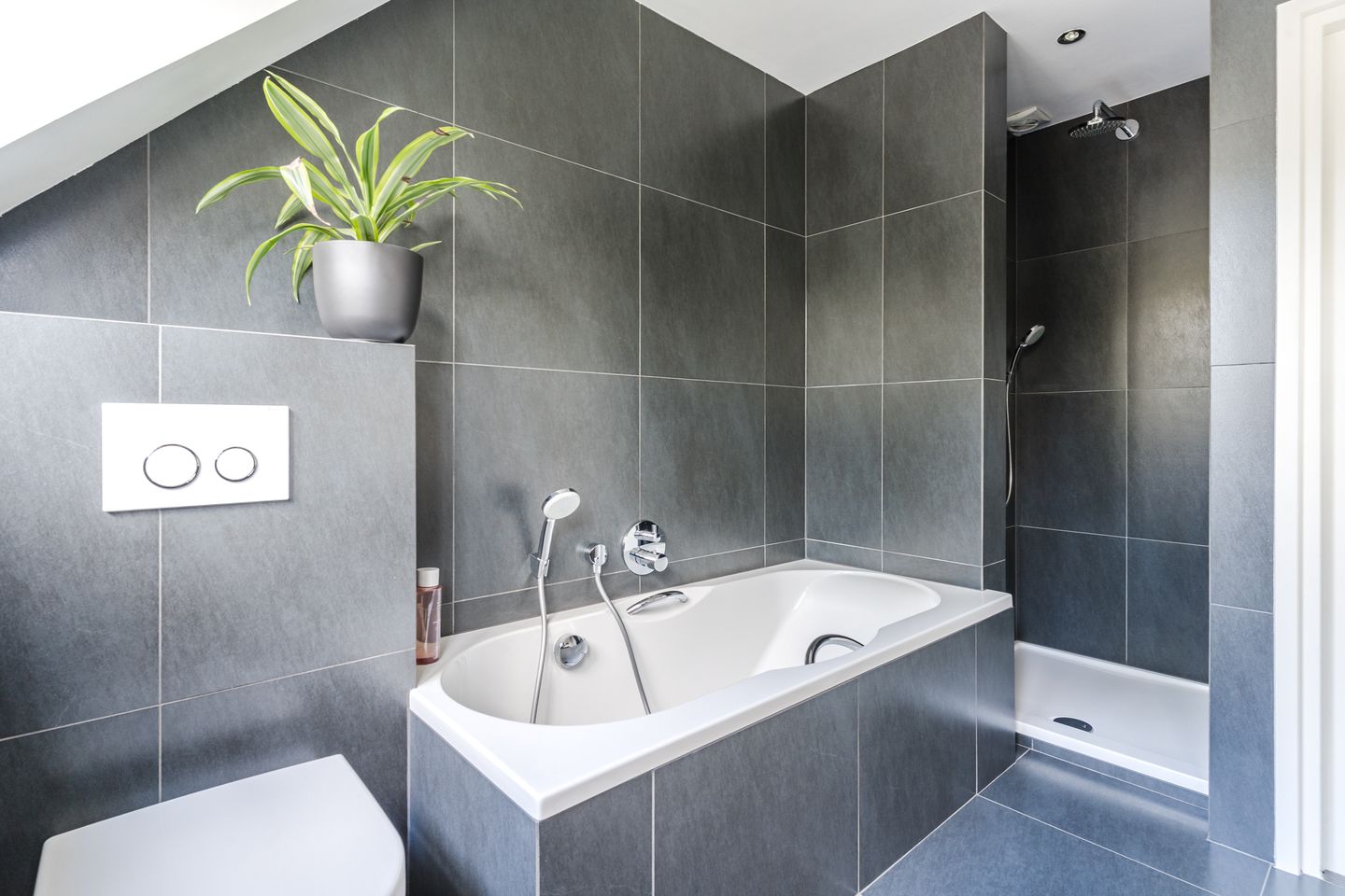 Luxurious detached A+++ energy label home with spacious hobby room in Bergeijk — 40