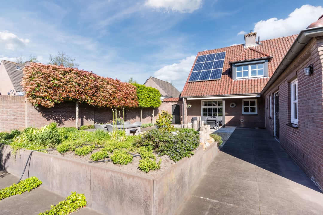 Luxurious detached A+++ energy label home with spacious hobby room in Bergeijk — 56