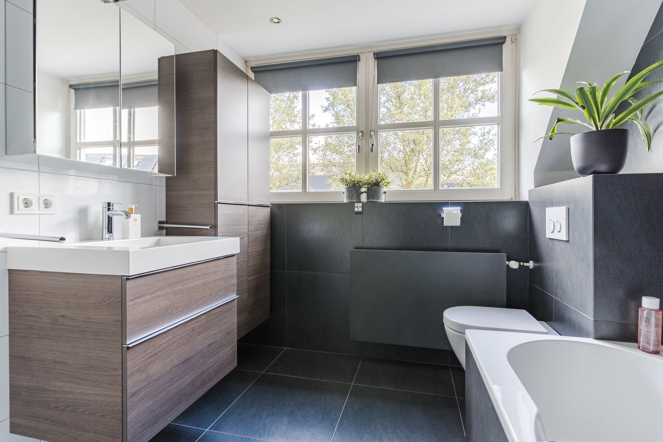 Luxurious detached A+++ energy label home with spacious hobby room in Bergeijk — 39