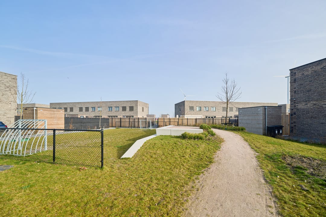 Sustainable Modern Home with Large South-Facing Garden in De Groene Eem — 38