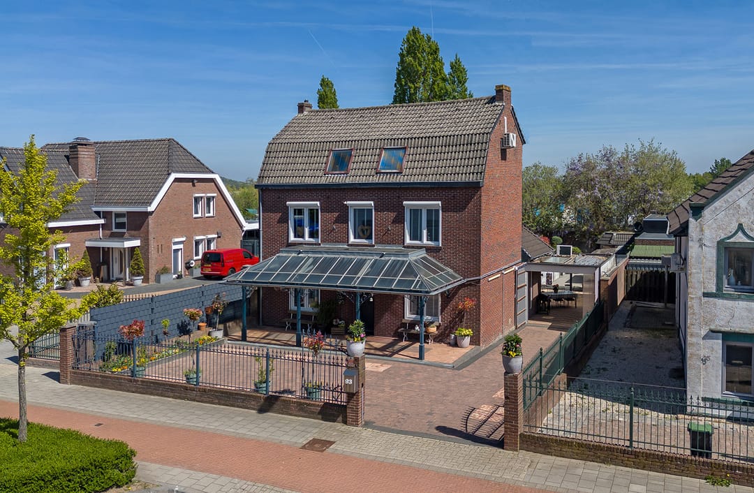 Foto 1 van Locht 93