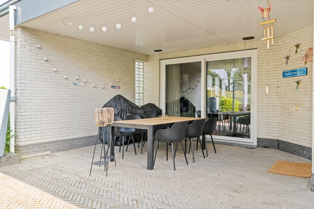 Modern Detached Home with Privacy and Garden — 31