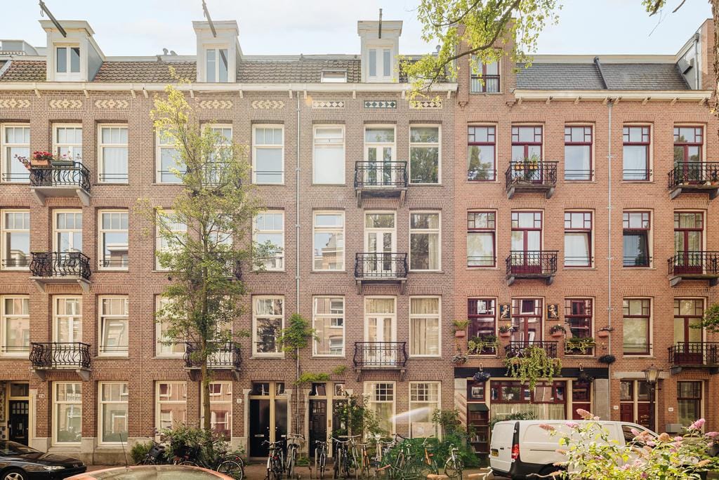 Photo 6 of Vrolikstraat 70-2