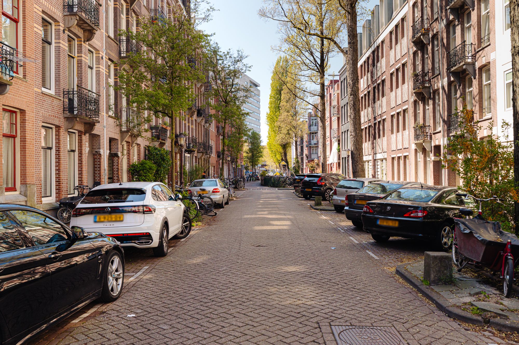 Photo 27 of Vrolikstraat 70-2