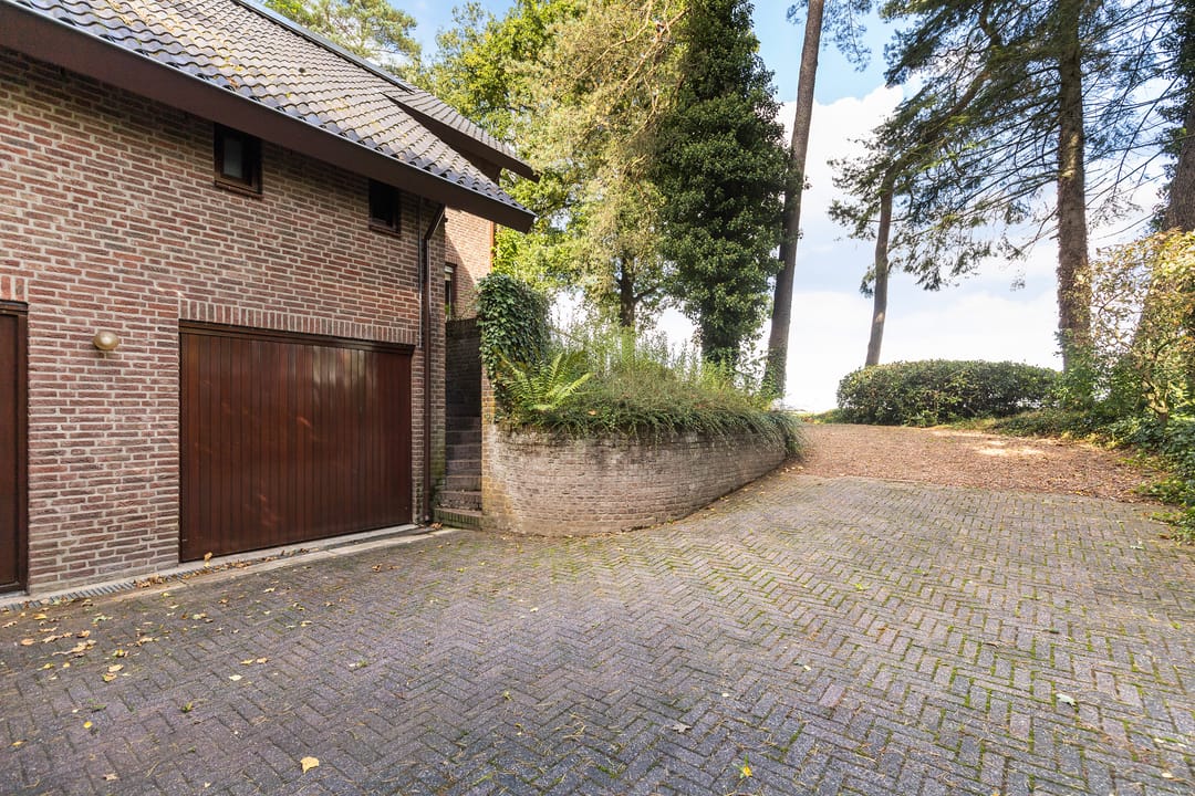 Detached Villa with Garden and Panoramic Views in Beekbergen — 47