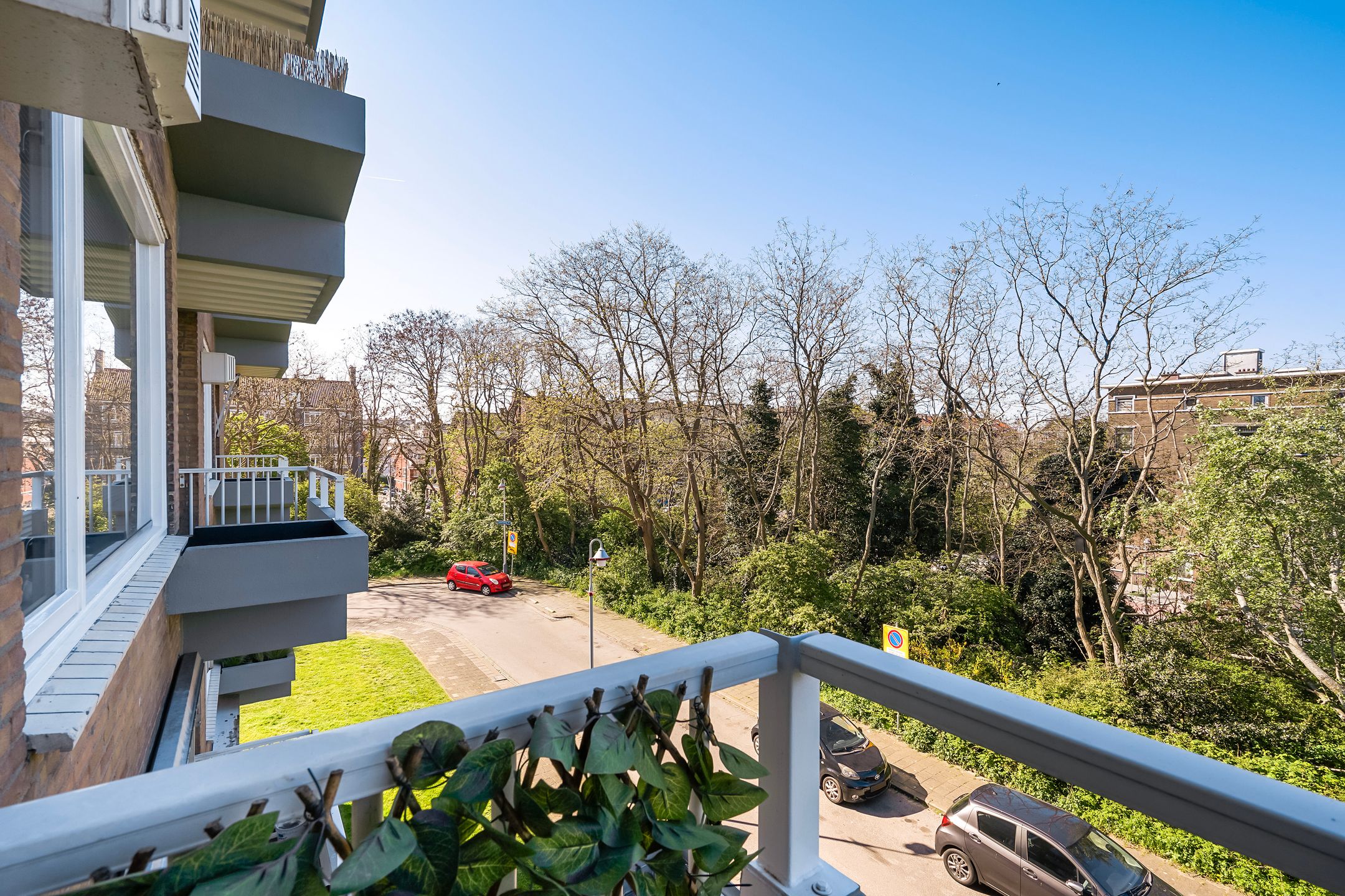 Well-Maintained 2-Room Apartment with Southwest Balcony in Green Bohemen Neighborhood — 21