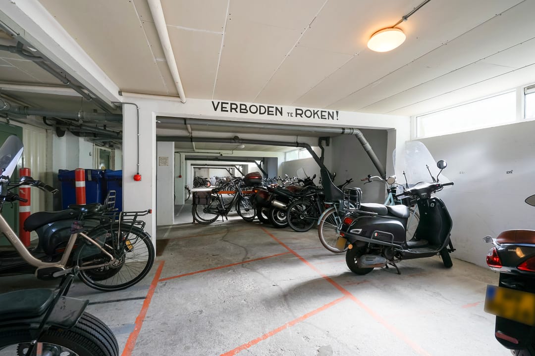 Well-Maintained 2-Room Apartment with Southwest Balcony in Green Bohemen Neighborhood — 28