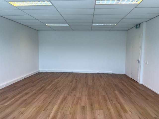 View photo 5 of A G Bellstraat 45-10