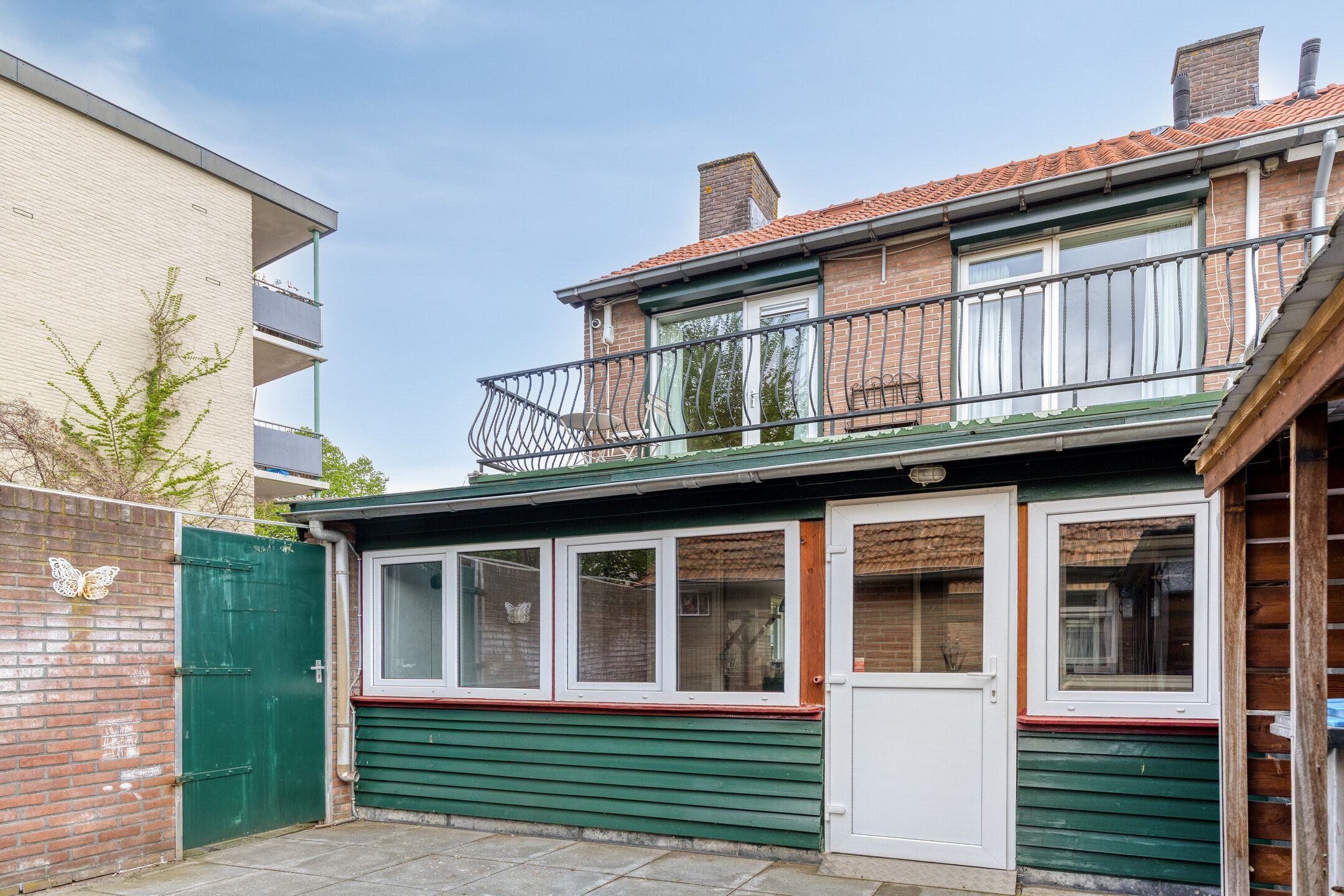 Corner Home with South-Facing Garden in Almelo — 27