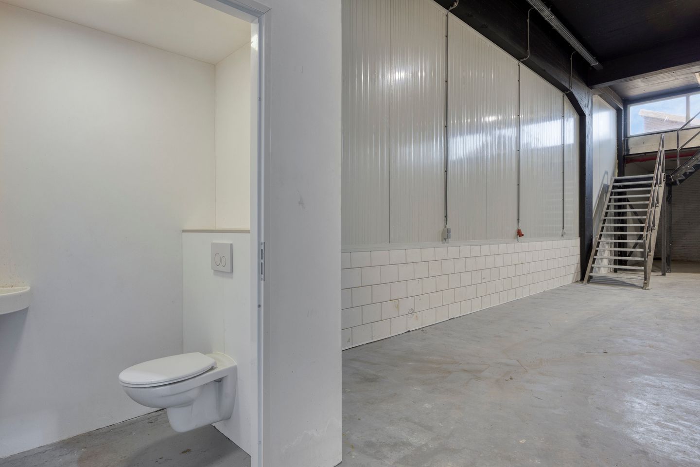 Bekijk foto 3 van Industrieweg 26-D