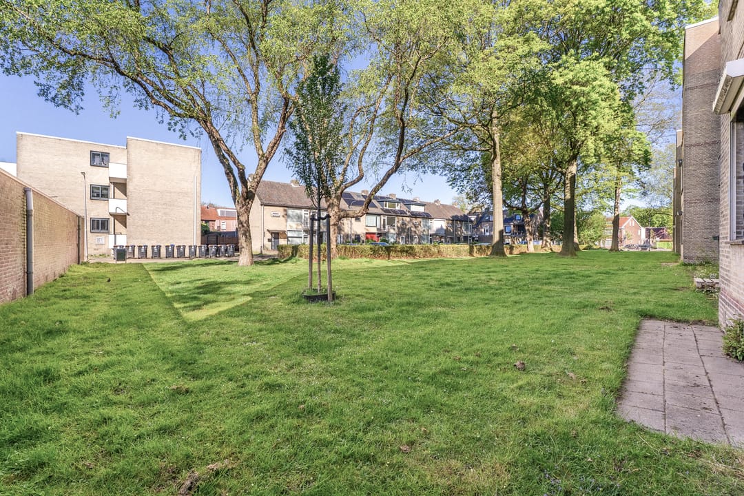 Photo 16 of Waterhoefstraat 25-B