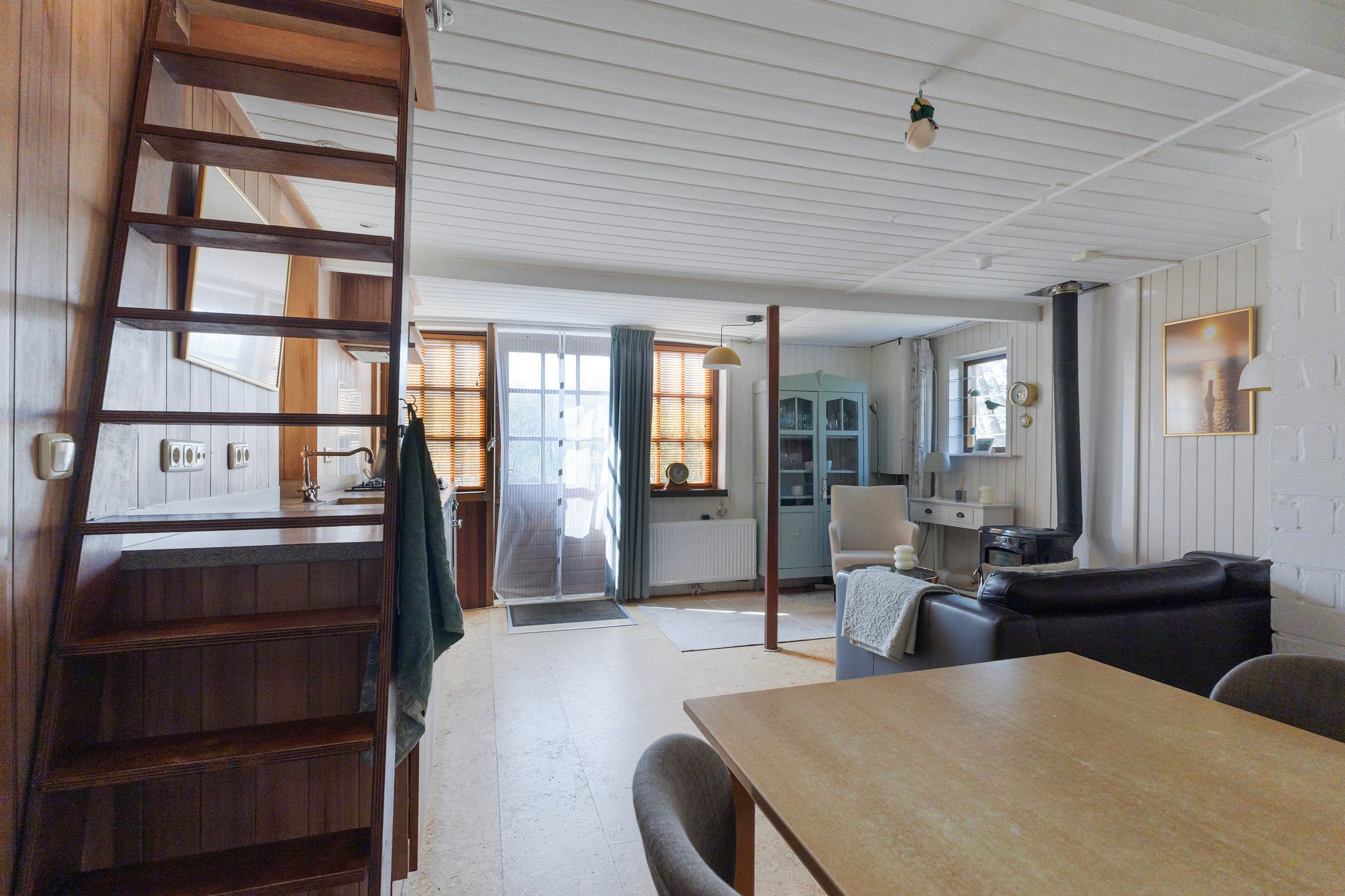 2-bedroom freehold villa in Hollum — photo 4 of 5