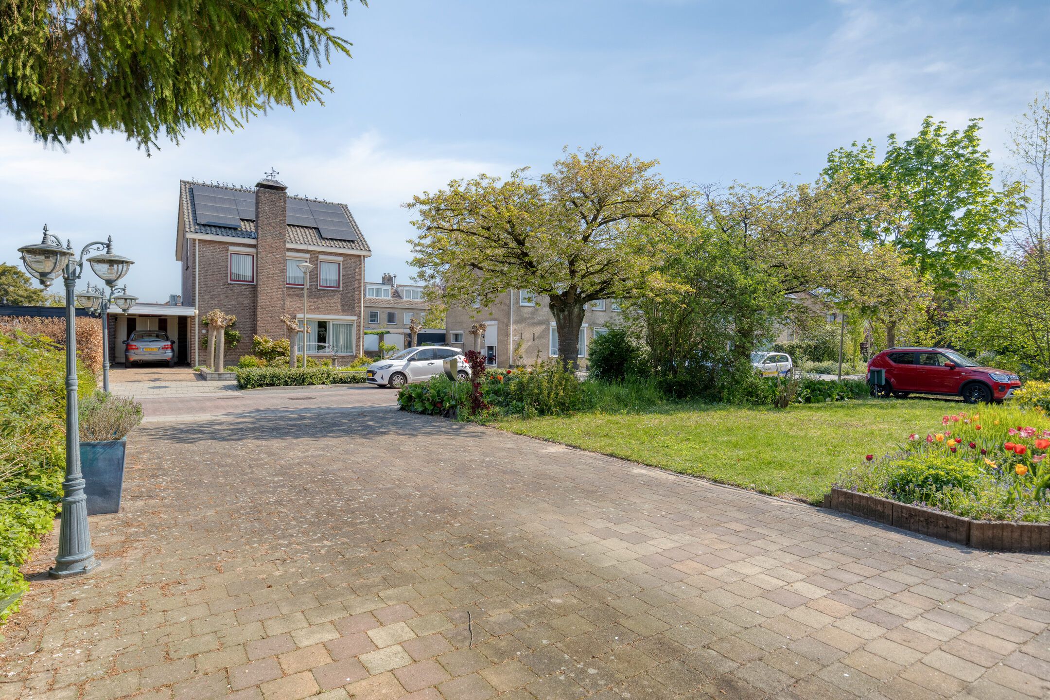 Photo 42 of Nassaustraat 36