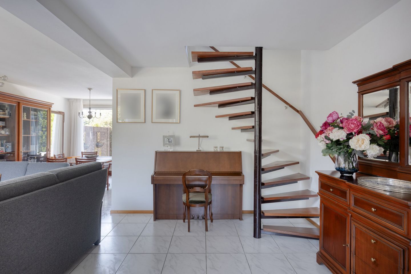 Photo 10 of Nassaustraat 36