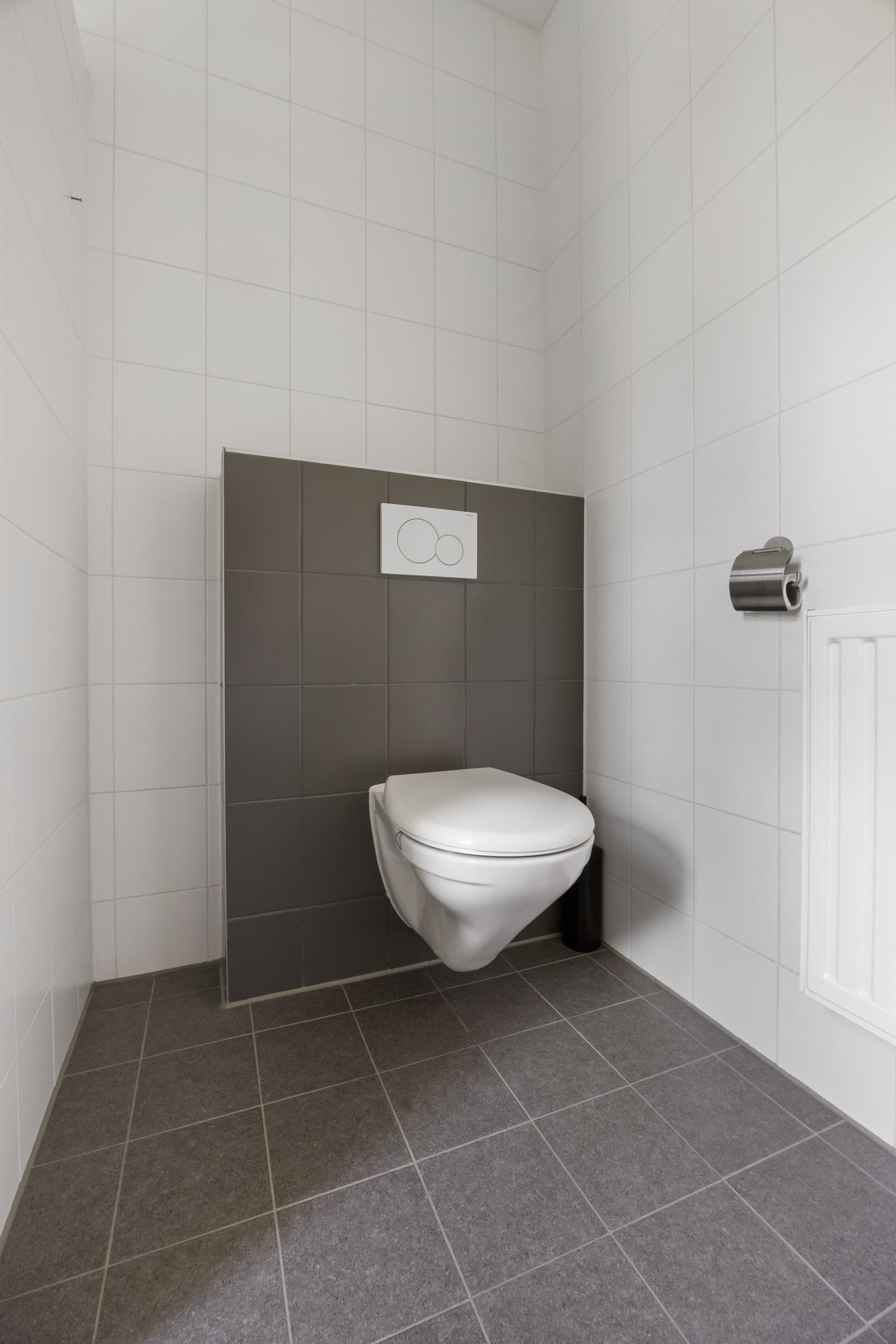 Light terraced house with sunny south-facing garden and five bedrooms in green Barneveld location — 30