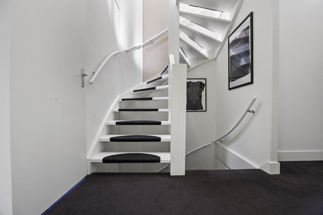 Light terraced house with sunny south-facing garden and five bedrooms in green Barneveld location — 23
