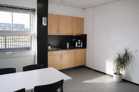 Bekijk foto 3 van 't Veld 13