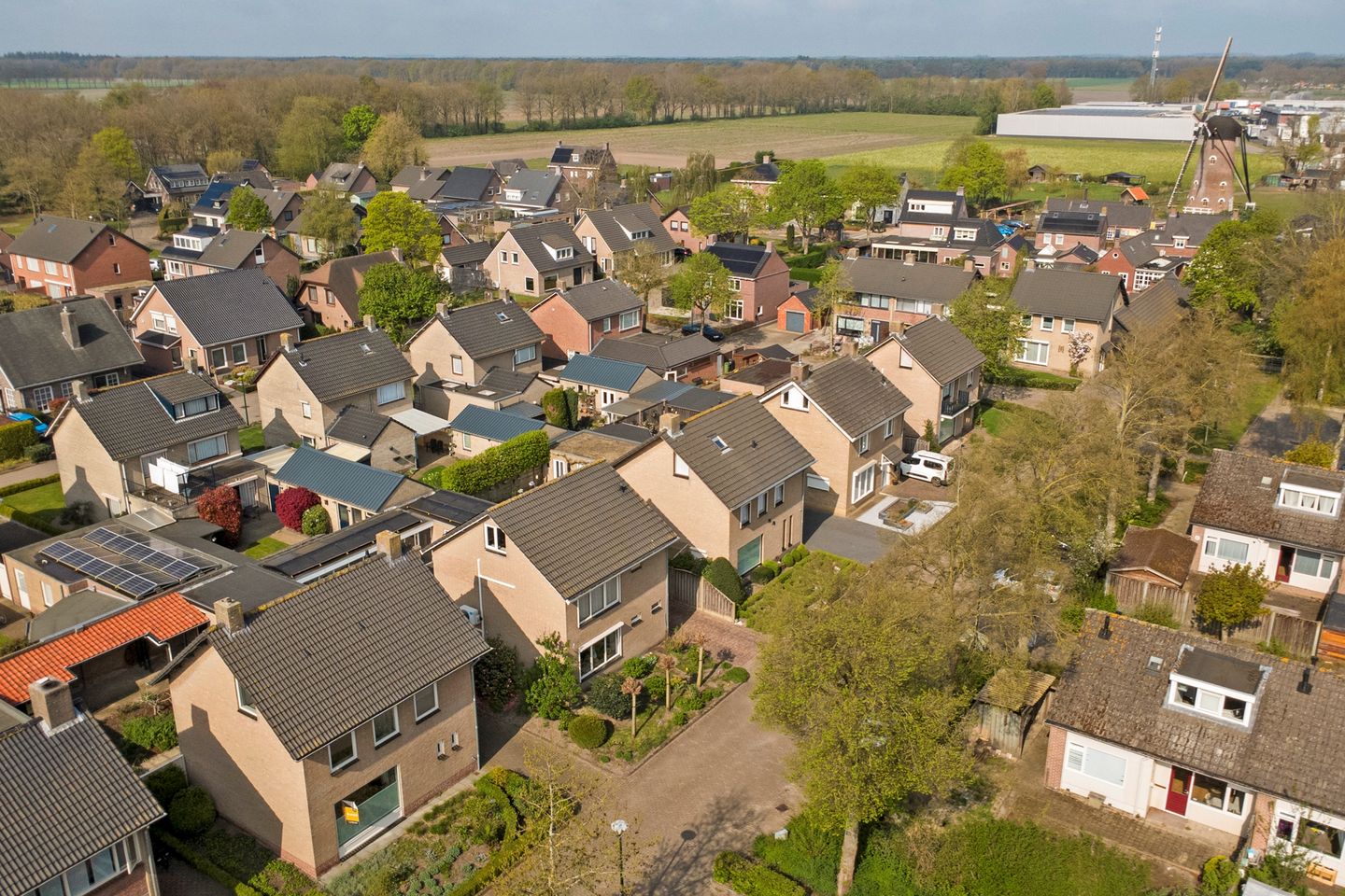 Photo 5 of Burgemeester Magneestraat 8