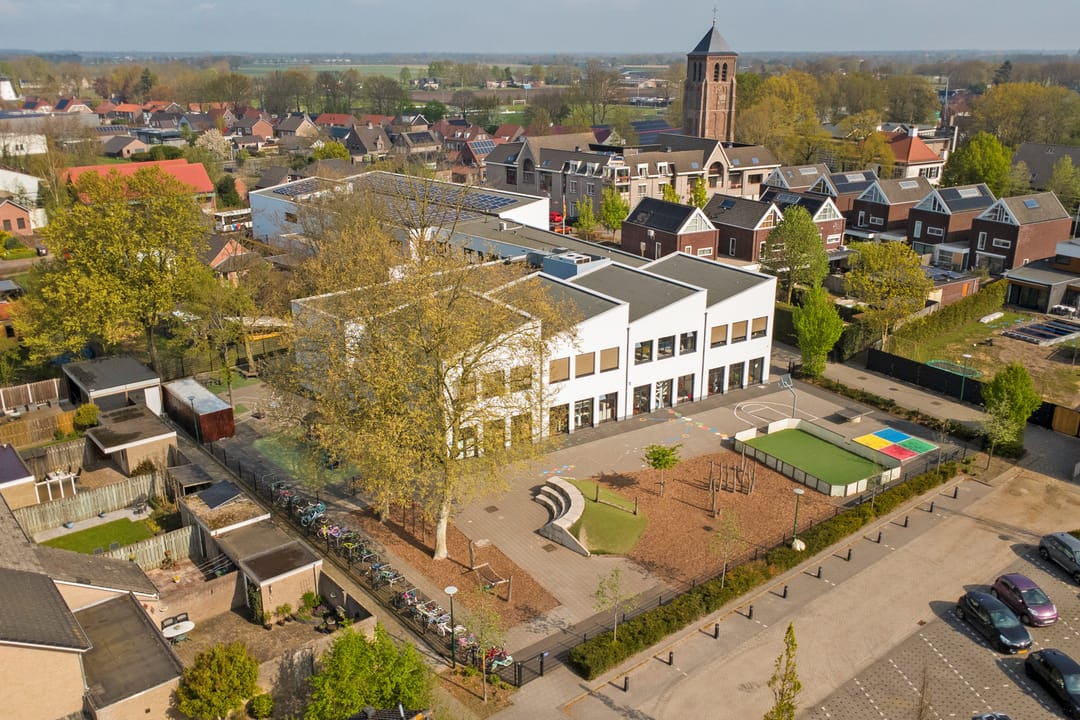 Photo 53 of Burgemeester Magneestraat 8