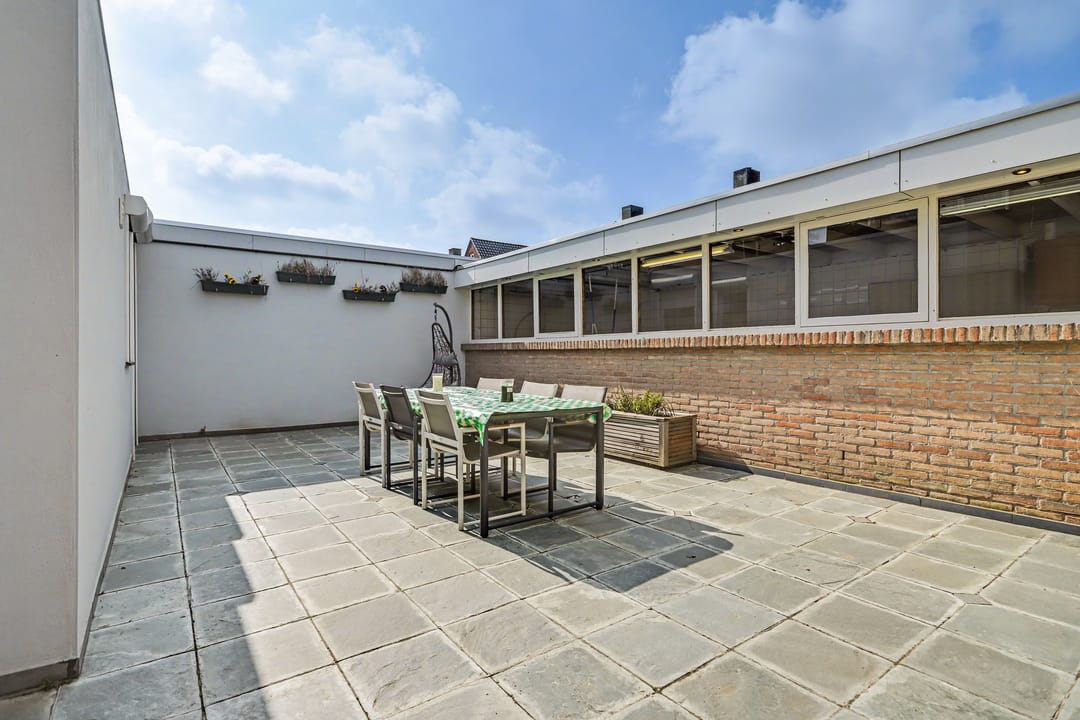 Photo 43 of Burgemeester Magneestraat 8