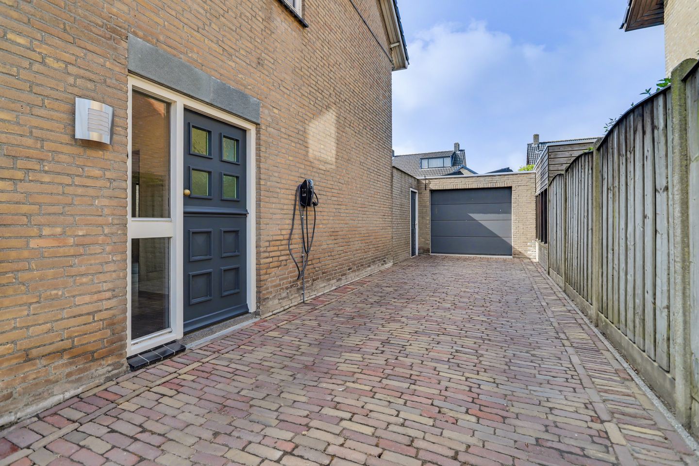 Photo 50 of Burgemeester Magneestraat 8