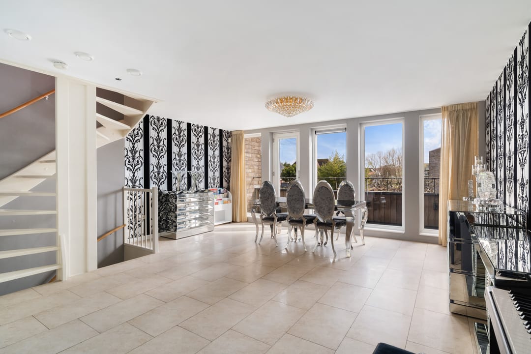 Spacious Townhouse by the Water in Child-Friendly Riethof Neighborhood — 22