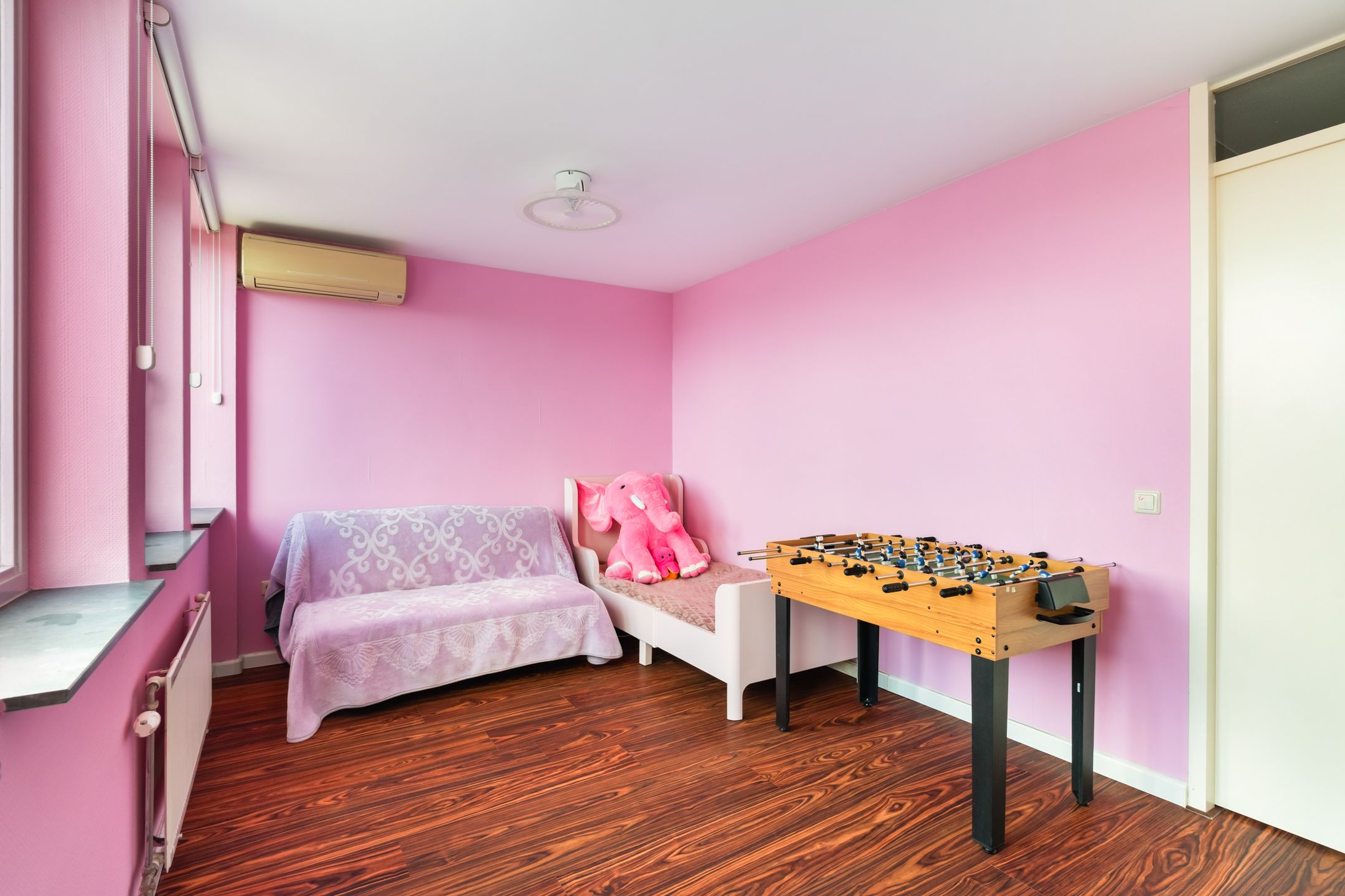 Spacious Townhouse by the Water in Child-Friendly Riethof Neighborhood — 24