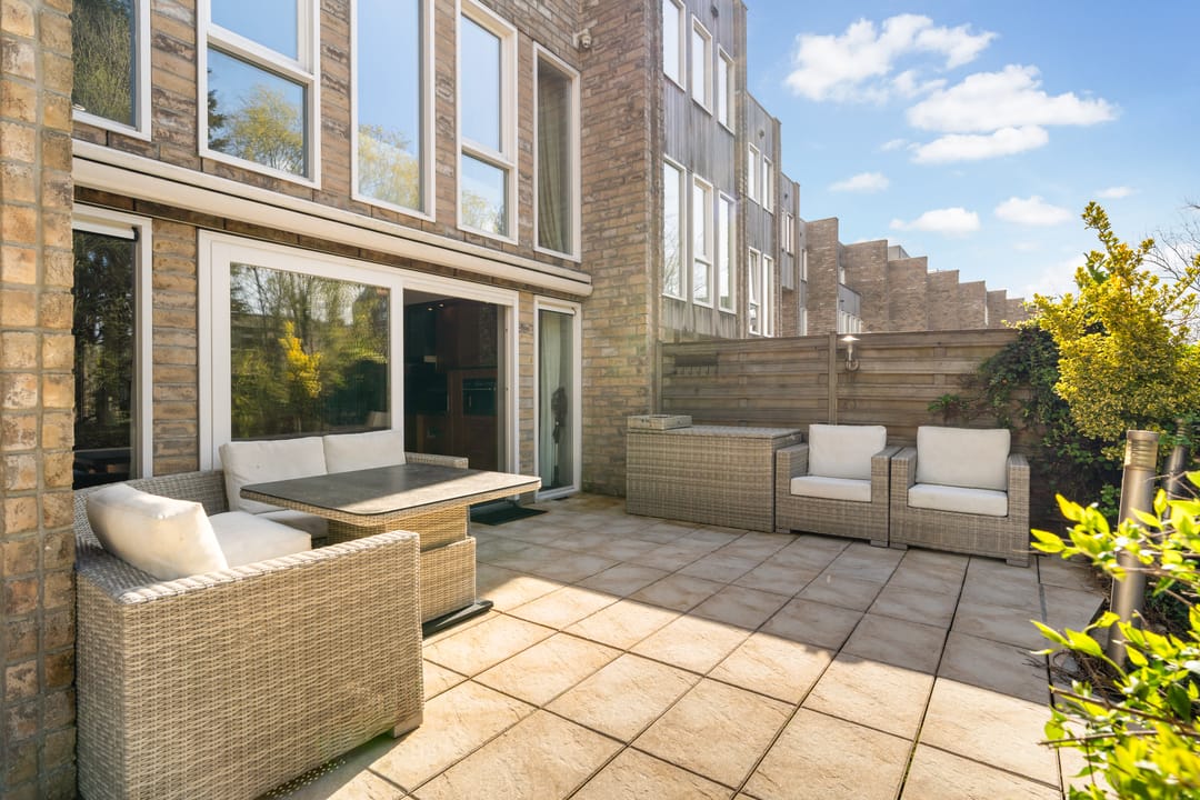 Spacious Townhouse by the Water in Child-Friendly Riethof Neighborhood — 13